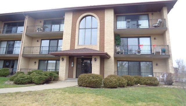 1st image of 15140 Evergreen Dr APT 2C