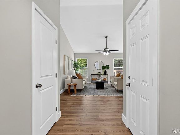 2nd image of 4594 Clearbrook Dr