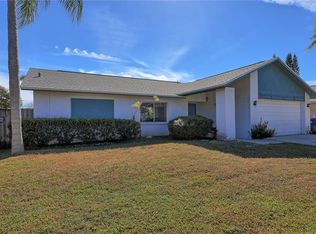 8060 Perth Dr, Largo, FL 33773