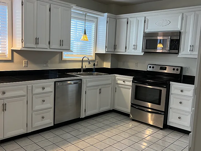 82 Atlantic St #1 — Photo 3
