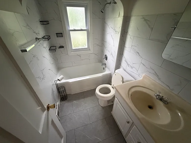247 Riverside Dr — Photo 12