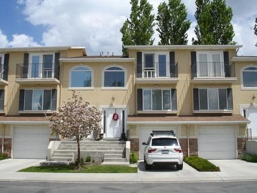 9489 S Fairway View Dr