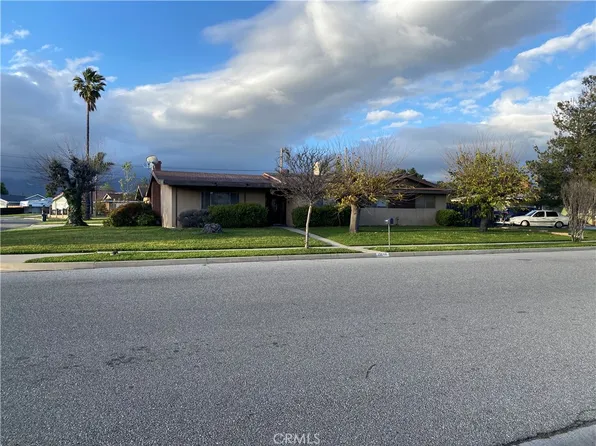 19688 Casmalia St, Rialto, CA 92377