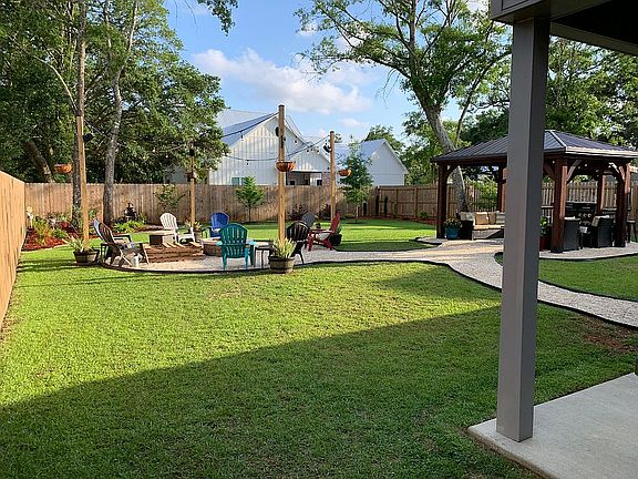 3rd image of 13209 W Jackson Lee Dr