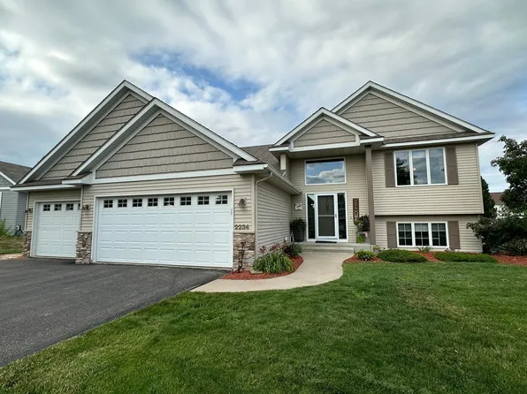 2234 Coldwater Xing, Mayer, MN 55360