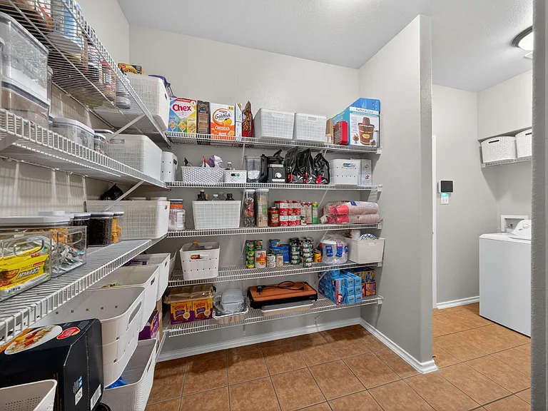 4847 Farber Dl — Photo 36