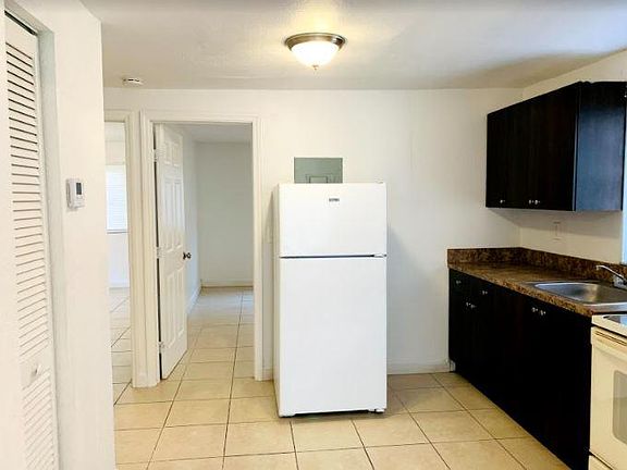 5th image of 719 NE 86th St #3