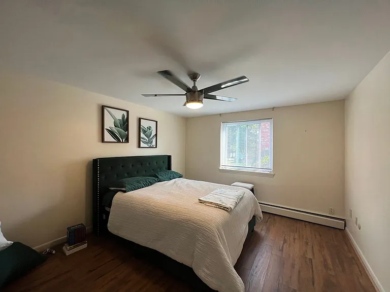 Lancer Court Apartments — Photo 7