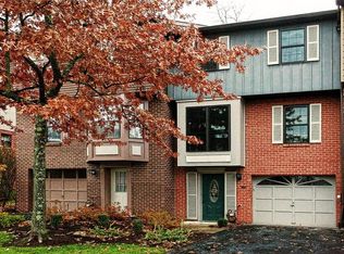 732 Windvue Dr, Pittsburgh, PA 15205