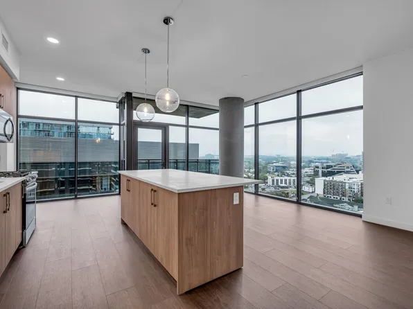 1212 Demonbreun St #2002, Nashville, TN 37203