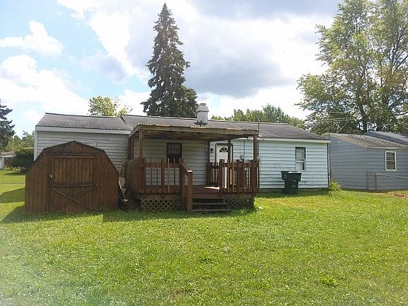 2nd image of 1810 E Carver Dr