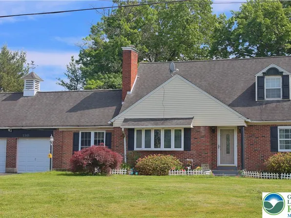 1345 W Macada Rd, Bethlehem, PA 18017