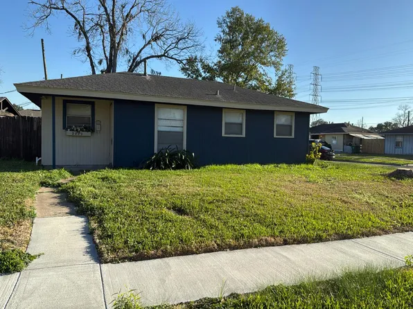 2802 Wentworth Ln, Pasadena, TX 77506