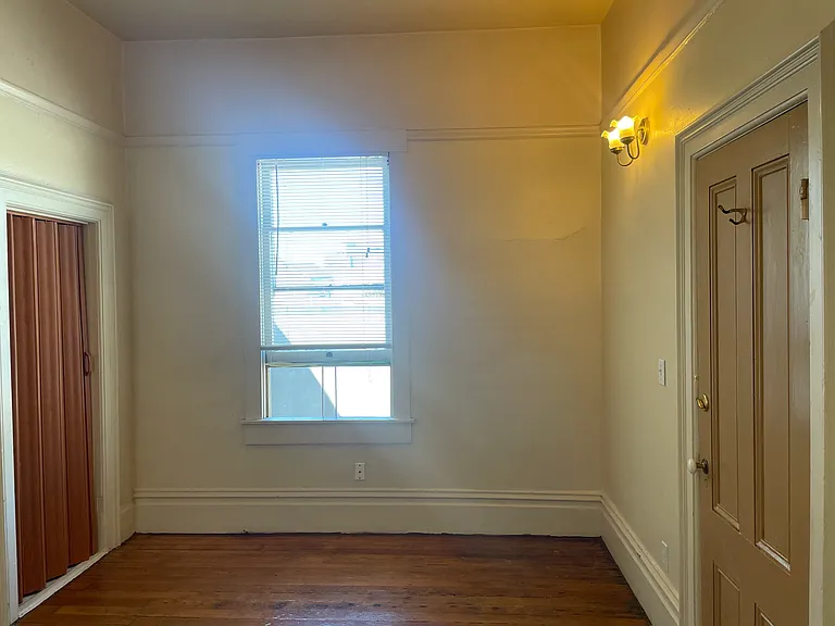 551 W Grand Ave #21 — Photo 1