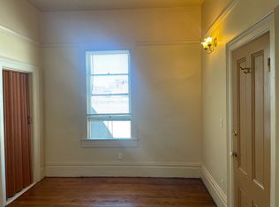 551 W Grand Ave APT 21, Oakland, CA 94612