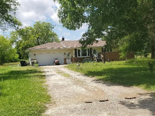 77811 Andrews Rd, Richmond, MI 48062