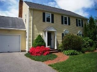 25 Mary Chilton Rd, Needham, MA 02492