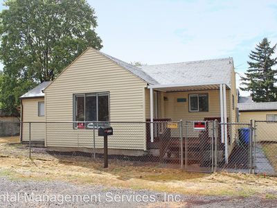 5703 SE 103rd Ave, Portland, OR, 97266