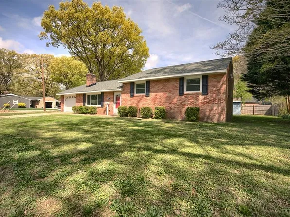 129 Henry Clay Rd, Newport News, VA 23601