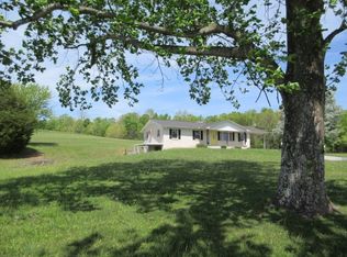 11694 Hurricane Creek Rd, Mc Ewen, TN 37101