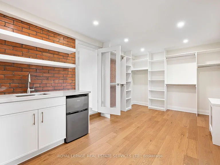 509 Christie St — Photo 18