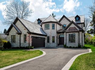 334 Park Pl, Glencoe, IL 60022