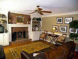 Charming Keeping Room