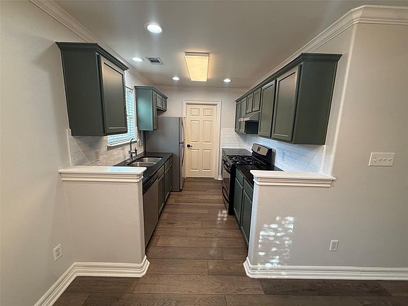 5th image of 6116 Perlita Dr