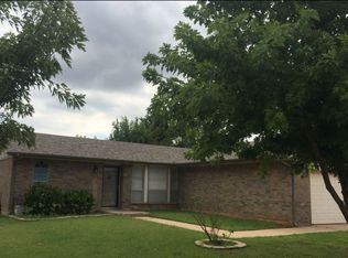 1008 Arlington Dr, Yukon, OK 73099