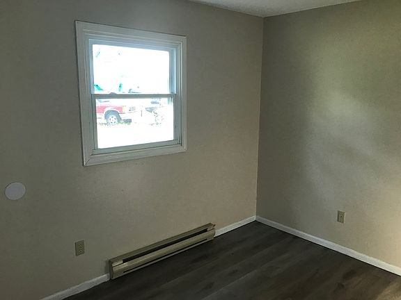 5th image of 551 Norris Ct