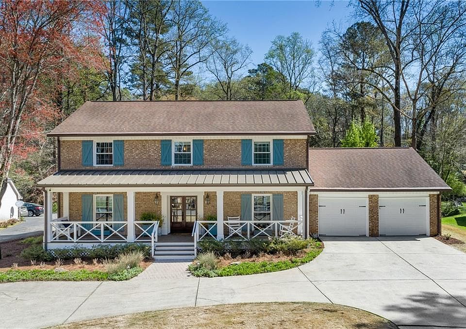 1st image of 555 Bridgewater Dr