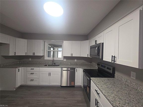 2nd image of 536 Southgate Ave