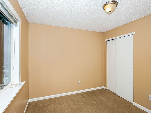 5th image of 3512 Post Rd
