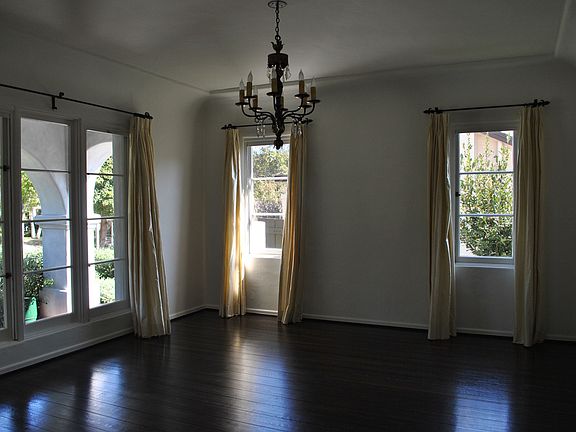 5th image of 1357 N Ogden Dr