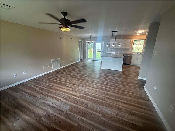 2nd image of 2106 Military Dr