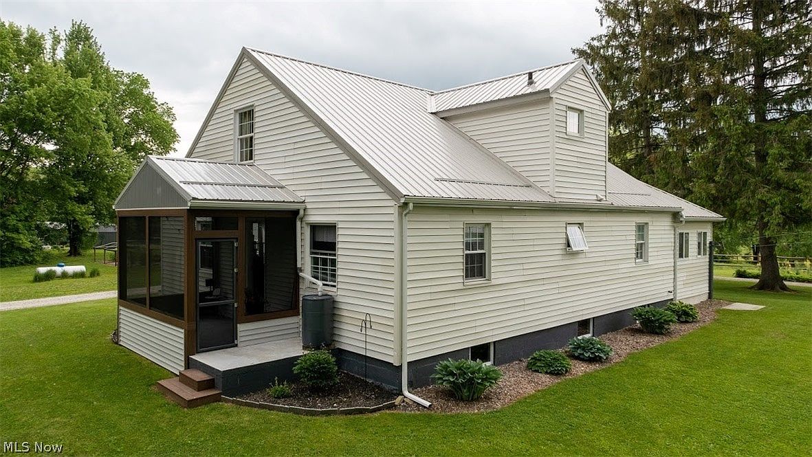 10094 State Route 305, Garrettsville, OH 44231 Zillow