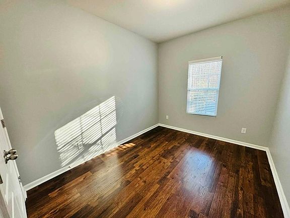 3rd image of 1136 Doby Springs Dr