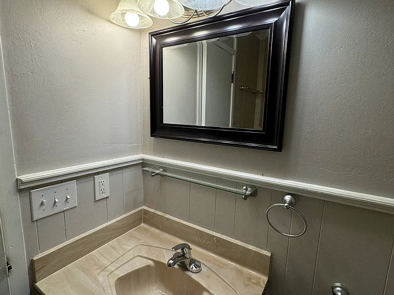 6021 Hanson Rd — Photo 9