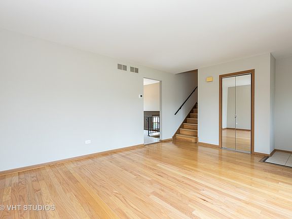 4th image of 1201 Longford St
