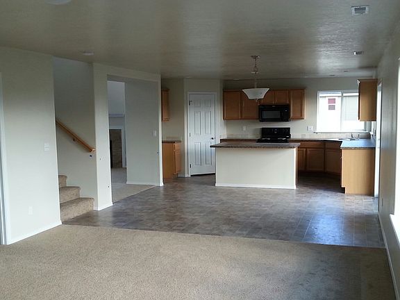 Family Rm Kitchen