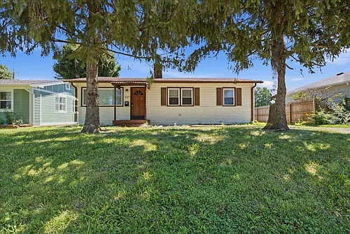 3057 Dawson St Photo 1