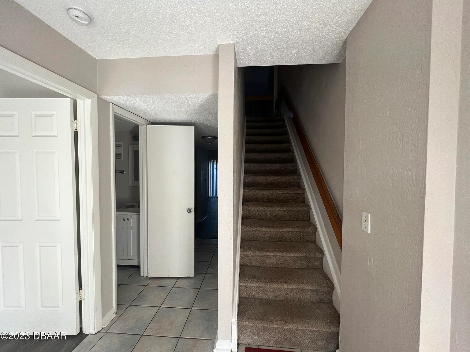 2 bed, 2.0 bath, 1384 sqft, $1,650 — Photo 2