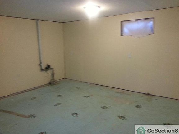 2nd image of 1718 Barton Blvd