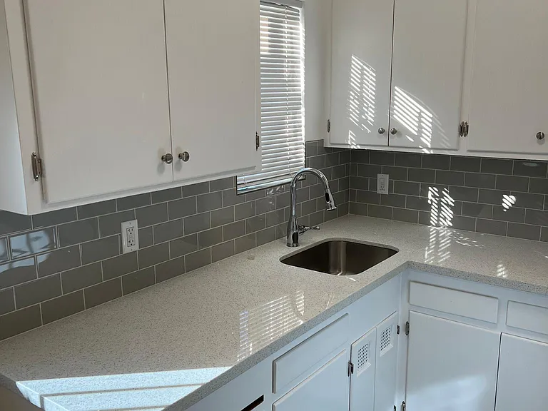 4018 Tilden Ave #A — Photo 12