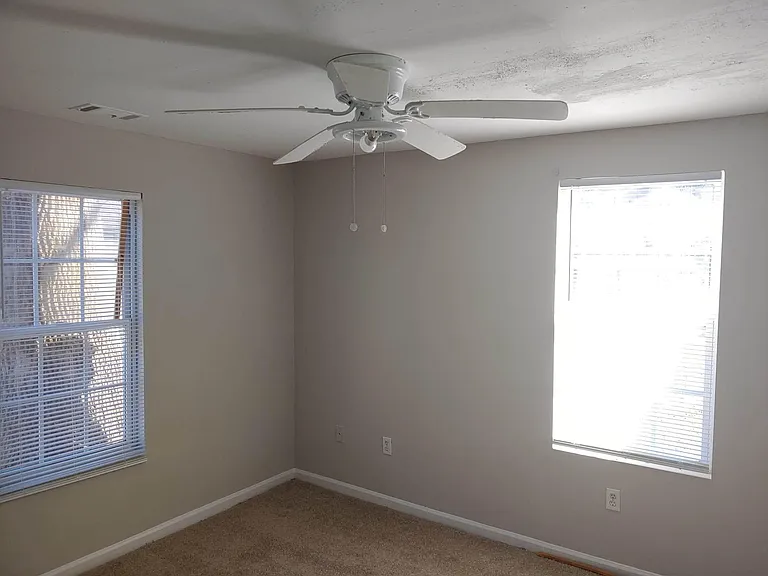 2637 Royal St — Photo 7