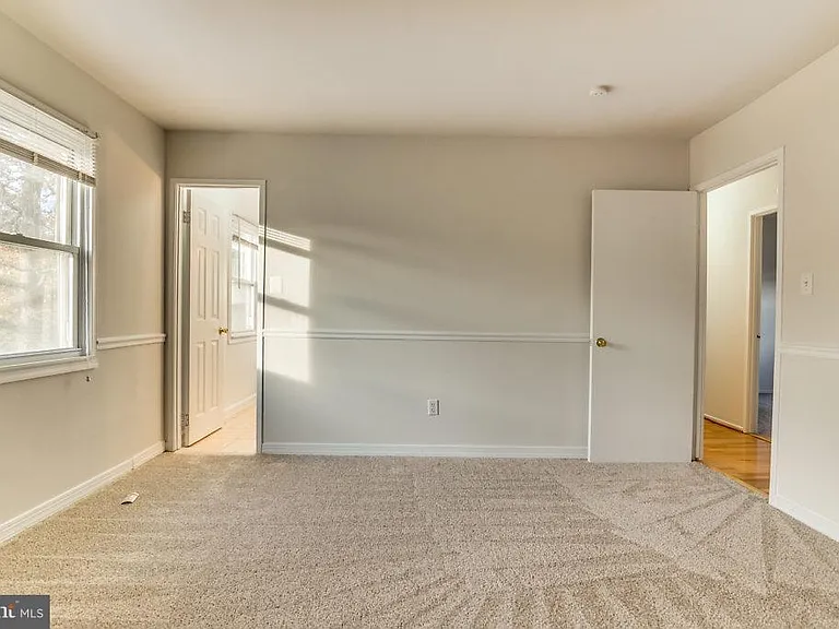 7732 Matisse Way — Photo 23