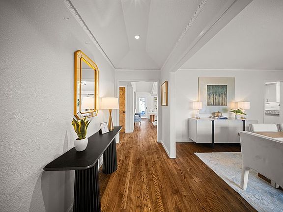 5th image of 3921 Tamworth Rd