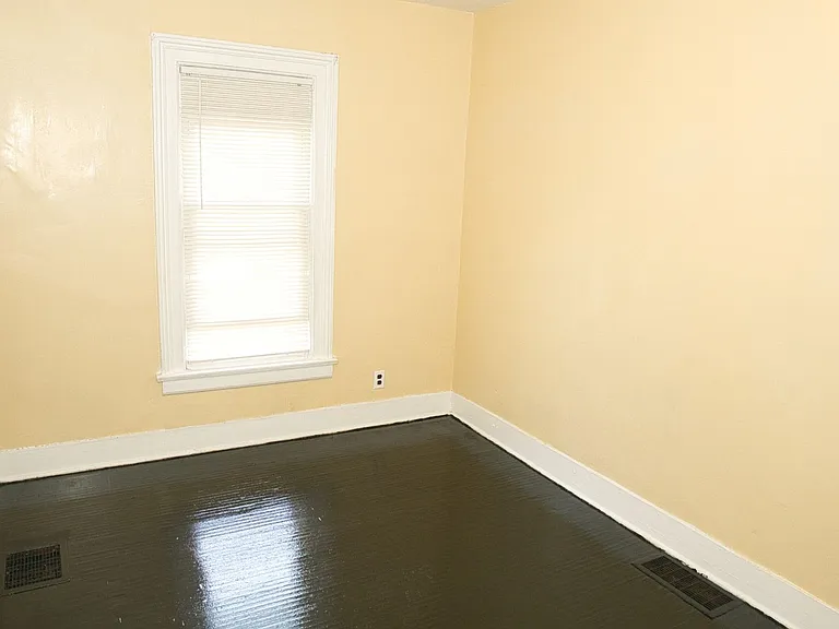 865 Clifford Ave — Photo 18