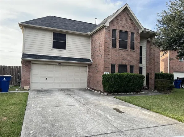 121 Highland St, Texas City, TX 77591