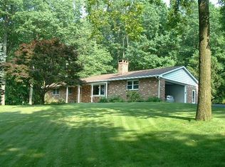 754 White Oak Ln, Leesport, PA 19533